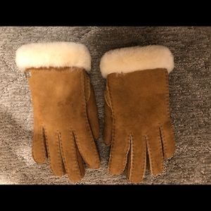 Ugg Gloves